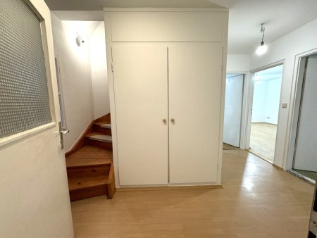 Liebenau, Einfamilienhaus bzw. Doppelreihenhaus in ruhiger Lage ca. 94,00 m², 5 Zimmer