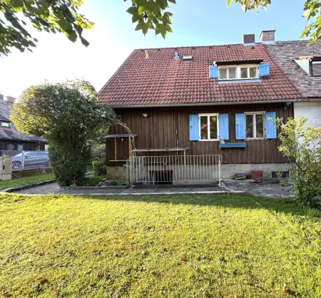 Liebenau, Einfamilienhaus bzw. Doppelreihenhaus in ruhiger Lage ca. 94,00 m², 5 Zimmer