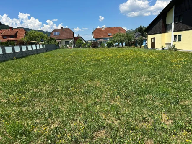 TRAUMHAFTES GRUNDSTÜCK IN RUHIGER LAGE! - Bild