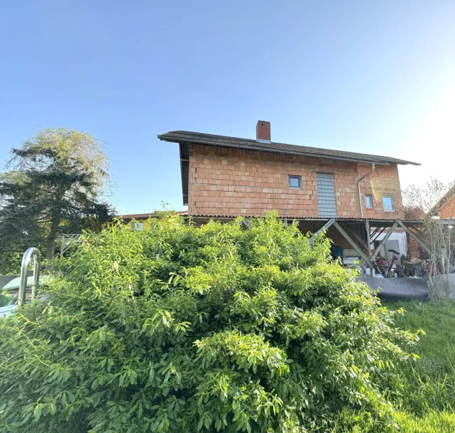 Bachsdorf bei Lebring, Ein- oder Zweifamilienhaus, Wohnfläche: ca. 240 m² | Zimmer: 6| Grundstück: 781 m² - Titelbild