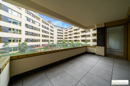 "Erstbezug" 3-Zimmer Wohnung mit südseitiger Freifläche