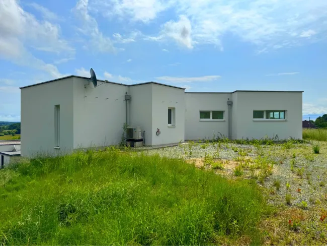 B O C K S D O R F - Sonniger Bungalow mit Panoramablick und Erstbezug! - Bild