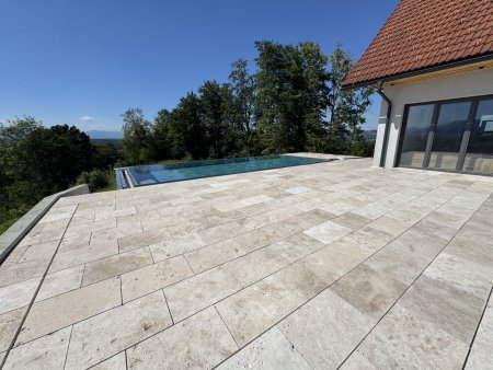 Exklusives Chalet in St. Johann i. Saggautal-Eichberg – Traumlage mit Infinity-Pool und Panoramablick, Neubau