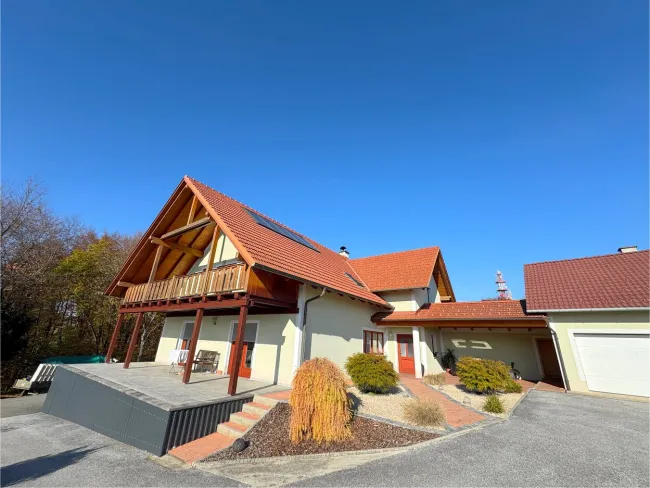 JENNERSDORF - MEHRFAMILIENHAUS mit extra BAUGRUND im Grünen - Bild