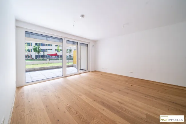 *Erstbezug* 2-Zimmer Gartenwohnung mit großzügiger Freifläche! - Bild