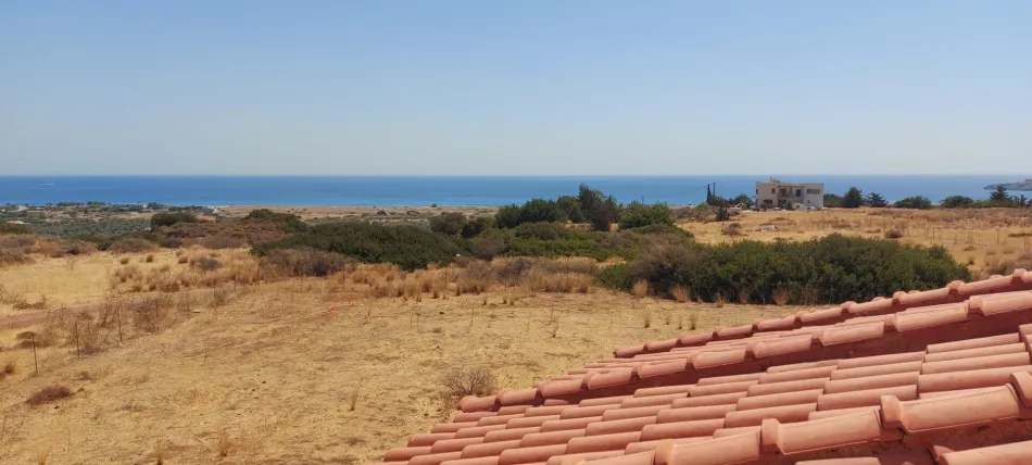 Villa / Ferienhaus auf Rhodos – Nähe Lindos, Ort Afandou Einzigartige Lage auf 3.920 m² Grundstück mit unverbaubarem Meerblick - Bild