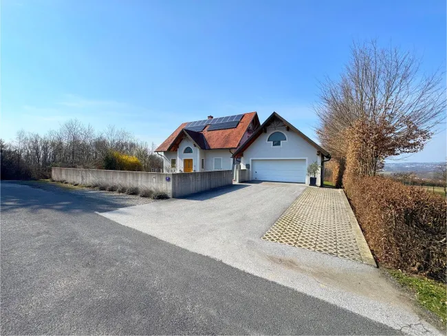 SÜDBURGENLAND – Premiumhaus mit Ganztagssonne, unverbaubarem Fernblick & nahezu energieautark - Bild