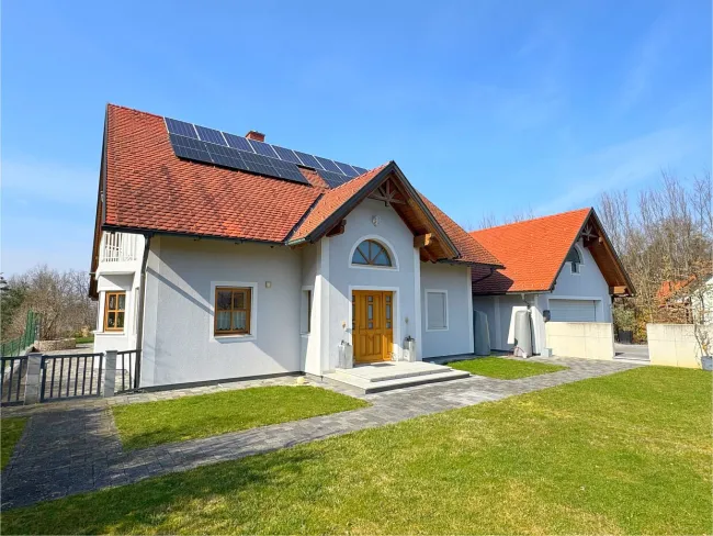 SÜDBURGENLAND – Premiumhaus mit Ganztagssonne, unverbaubarem Fernblick & nahezu energieautark - Titelbild