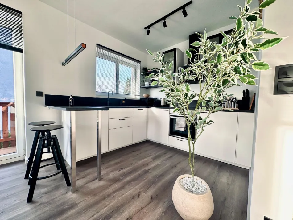 Kernsanierte Designerwohnung mit Westbalkon in begehrter Lage von Graz-Straßgang! - Bild