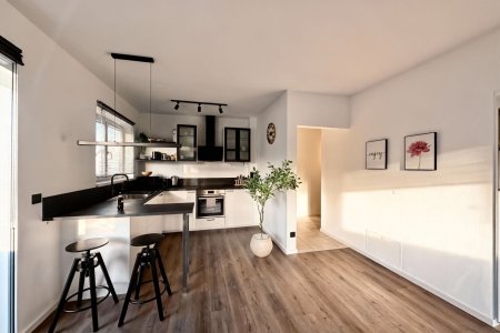 Kernsanierte Designerwohnung mit Westbalkon in begehrter Lage von Graz-Straßgang!