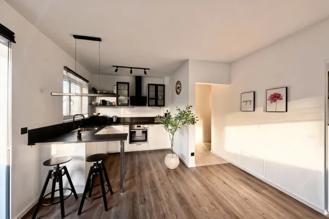 Kernsanierte Designerwohnung mit Westbalkon in begehrter Lage von Graz-Straßgang! - Bild