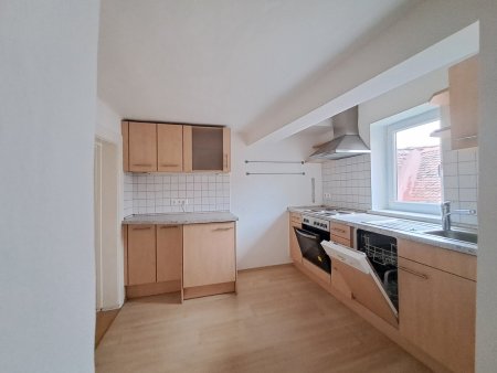 Innere Stadt! Leistbare und möblierte Mietwohnung am Mehlplatz!