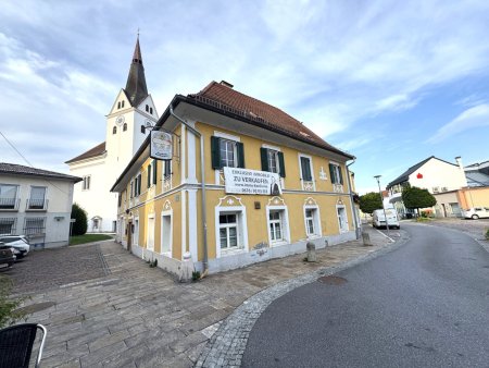 Vielseitige Liegenschaft mit Wohn-, Gastronomie- und Gewerbeflächen im Zentrum von Köflach – direkt neben der Kirche