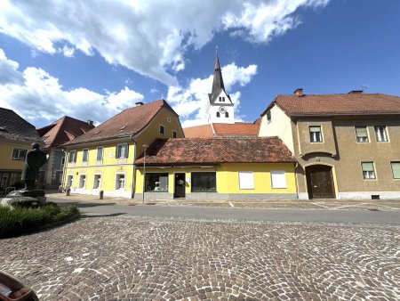 Vielseitige Liegenschaft mit Wohn-, Gastronomie- und Gewerbeflächen im Zentrum von Köflach – direkt neben der Kirche