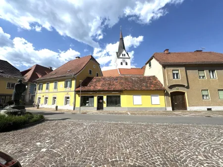 Vielseitige Liegenschaft mit Wohn-, Gastronomie- und Gewerbeflächen im Zentrum von Köflach – direkt neben der Kirche