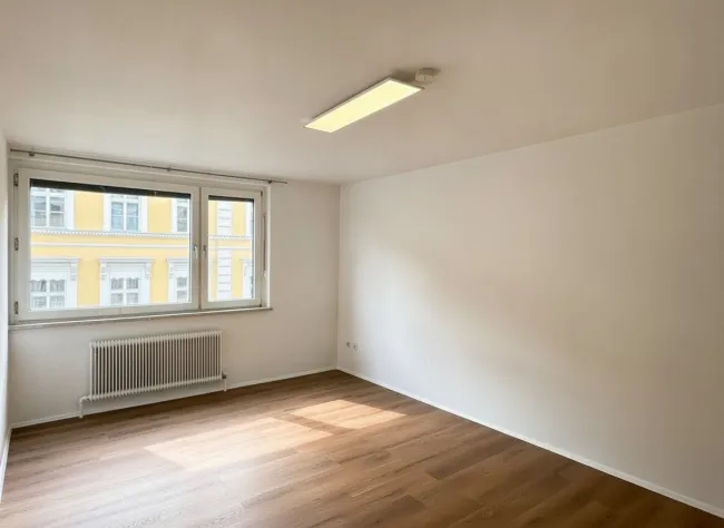 Bestlage Geidorf! 2-Zimmer-Wohnung mit Loggia nahe Univertel und LKH! - Bild