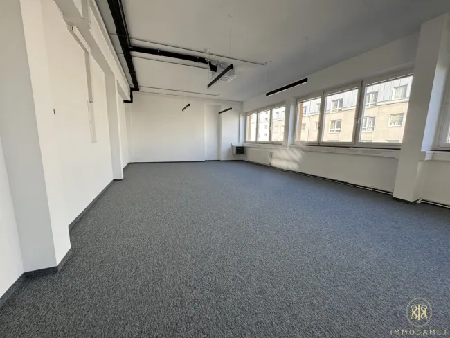 Erstbezug nach Renovierung | Großzügig angenehmes Büro im 3. OG - Bild