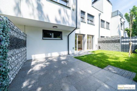 Modernes Reihenhaus in ruhiger Lage mit Garten, 3 Bädern & Parkplatz!