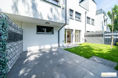 Modernes Reihenhaus in ruhiger Lage mit Garten, 3 Bädern & Parkplatz!