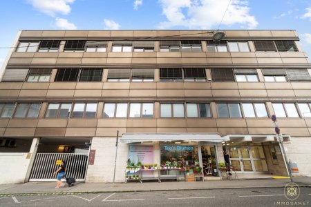 Besondere Gewerbeimmobilie zur Miete - direkt an der U4 Station Ober St. Veit