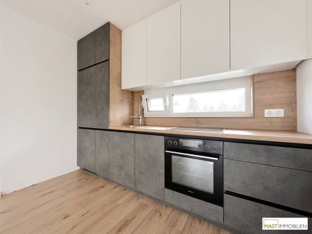 Wunderschöne 2-Zimmer-Wohnung mit Balkon und Stellplatz!