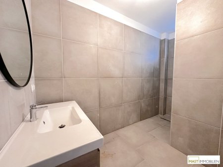 Wunderschöne 2-Zimmer-Wohnung mit Balkon und Stellplatz!