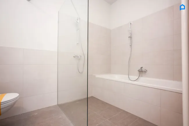 Bad mit Dusche Top 11