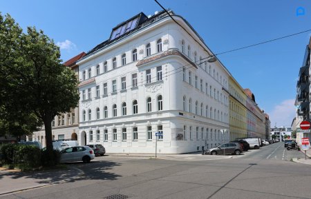 ERSTBEZUG, JETZT einziehen! Dachgeschoss NEU mit modernster Ausstattung c. 113 m² Wohnfläche, 4 Zimmer plus Nebenräume, Wärmepumpe, FBH, Deckenkühlung