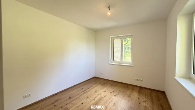 Zimmer EG oder Büro