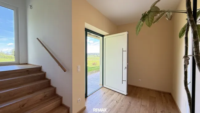 Vorraum/Garderobe