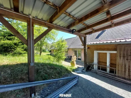 Zugang Carport-Haus