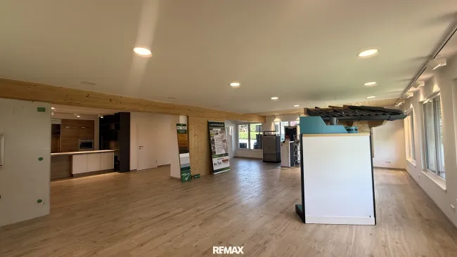 Präsentationsraum/Büro