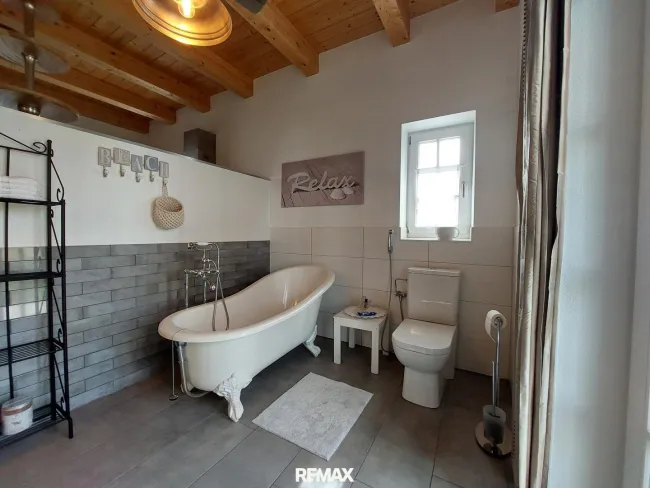 Nebengebäude Badezimmer