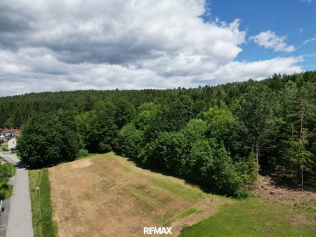 „Sonnige Baugrundstücke im Südburgenland in ruhiger Waldrandlage“