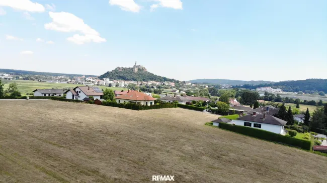 Drohnenansicht zur Burg