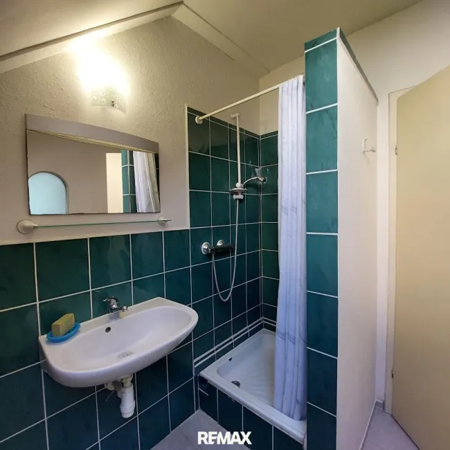 Wohnung 3 Badezimmer mit Dusche