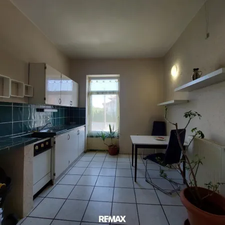 Wohnung 2 Küche mit Sitzplatz