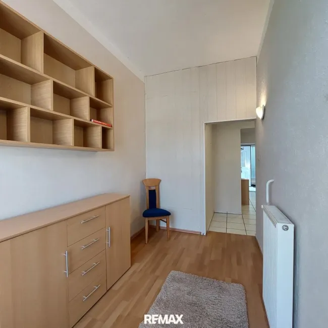 Wohnung 2 erstes Zimmer (2)