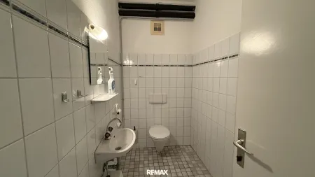 WC EG