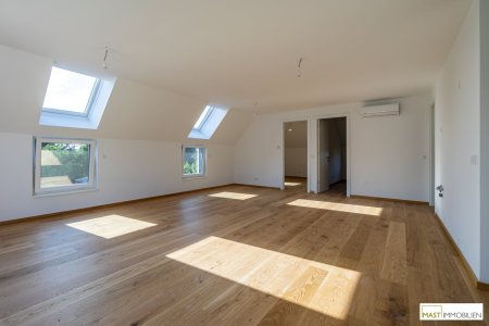 *DACHGESCHOSS* Traumhafte 5-Zimmer Wohnung mit Terrasse!