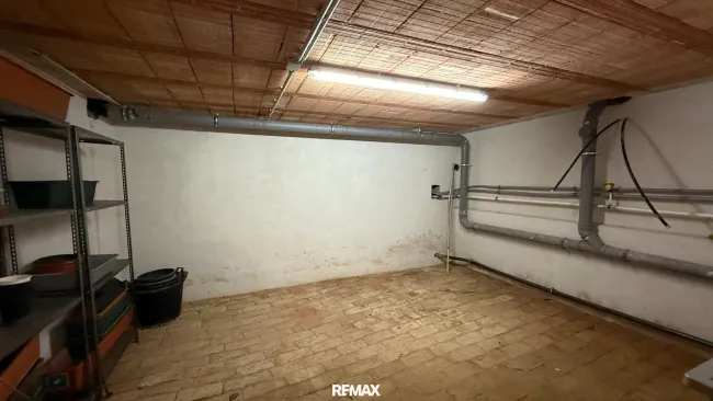 Keller