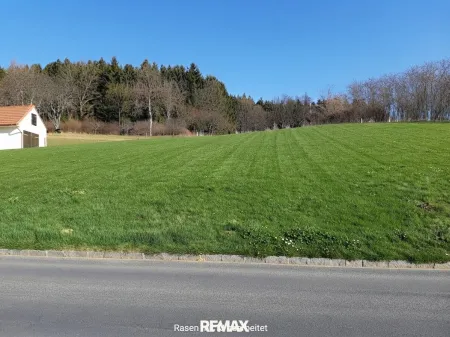 Der richtige Platz für Ihr Eigenheim - zwei Baugrundstücke nebeneinander mit 1142 m² direkt in Stegersbach