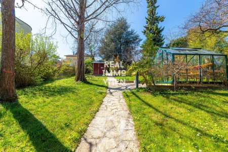 Grosse Familienvilla, Obere Stadt Klosterneuburg, Gehminuten in das Zentrum, Traumfernblick!