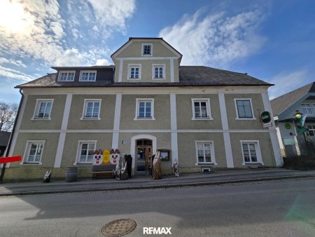 Sicht zum Haupteingang