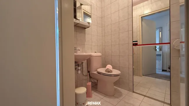 WC mit Abstellraum OG