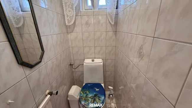 WC EG