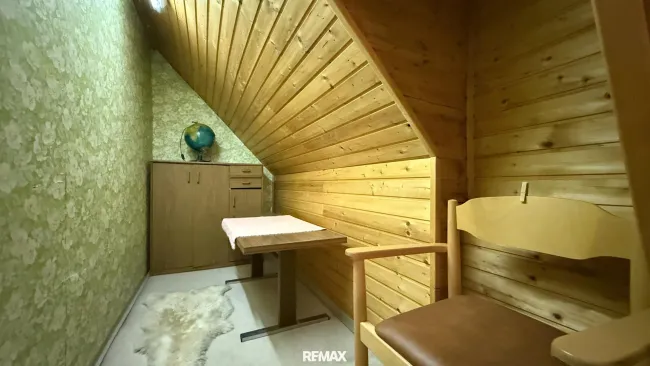 Dachbodennische im Zimmer 2 OG