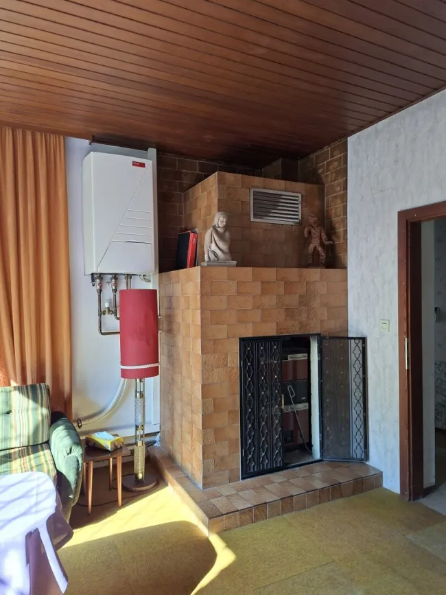 Wärmepumpe und Festbrennstoffanlage