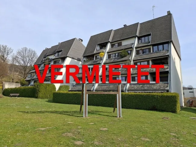 VERMIETET!Großzügige 3-Zimmer-Wohnung mit Loggia und Grünblick! - Titelbild