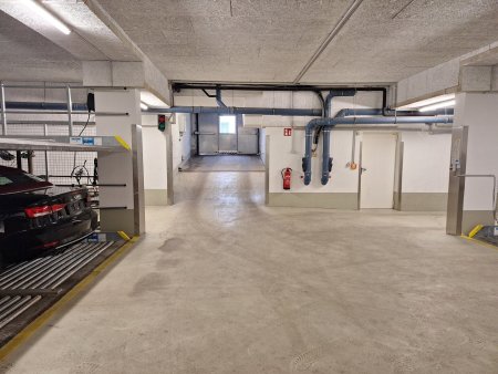 Tiefgaragenstellplatz – in Klosterneuburg